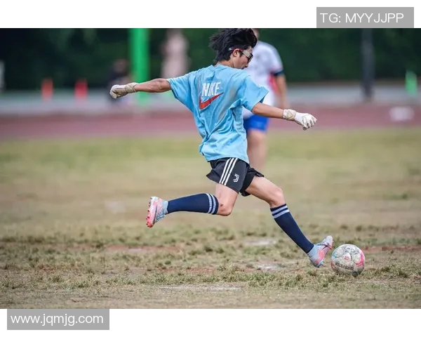 探讨那些未育子女的足球明星及其个人生活选择